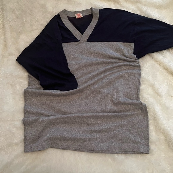 American vintage varsity style tee🇺🇸💪 - Picture 2 of 4